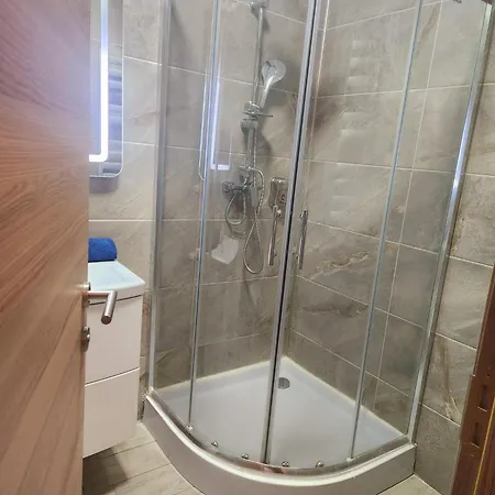 Luxury Alezzi Piscina Incalzita 3*