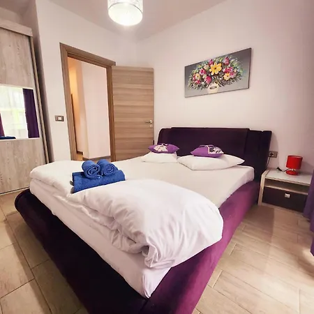 Luxury Alezzi Piscina Incalzita Lägenhet 3*